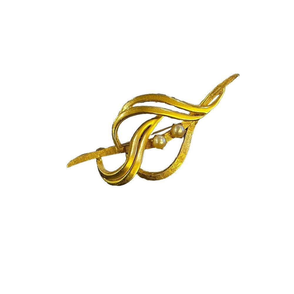 Vintage Floral Flames Faux Pearl Gold Tone Brooch Pin Signed Brooks 2.75”